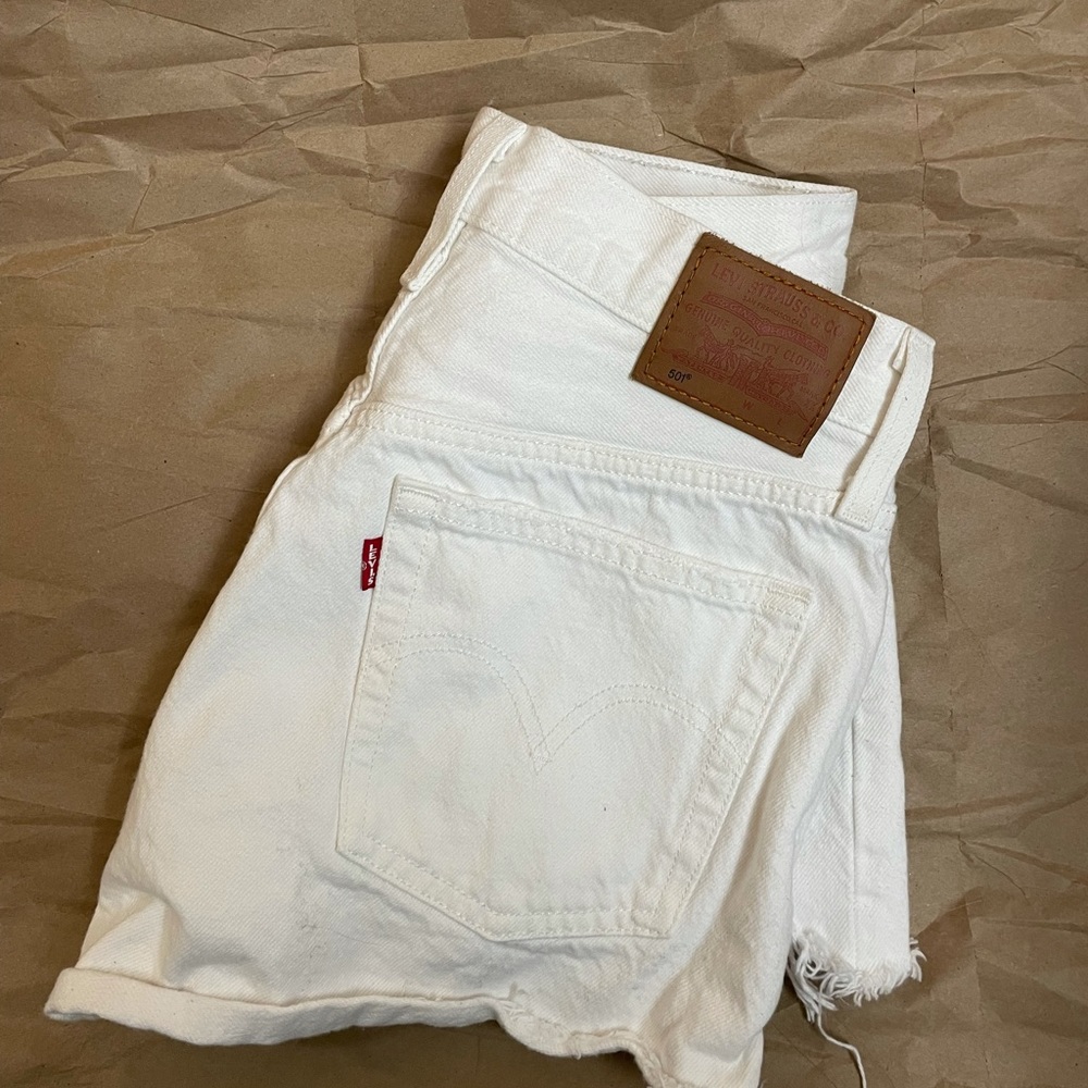 Levi’s short